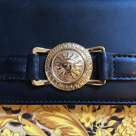 Versace Baroque Kelly Yellow and Black Top Handle Bag- Gorgeous! - Picture 8 of 12